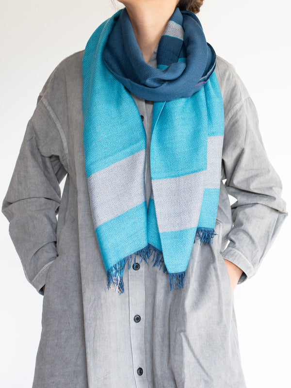 STANDARD / THREE-TONE MERINO WOOL SHAWL
