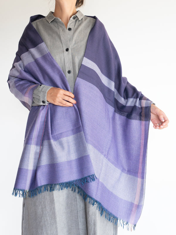 STANDARD / THREE-TONE MERINO WOOL SHAWL