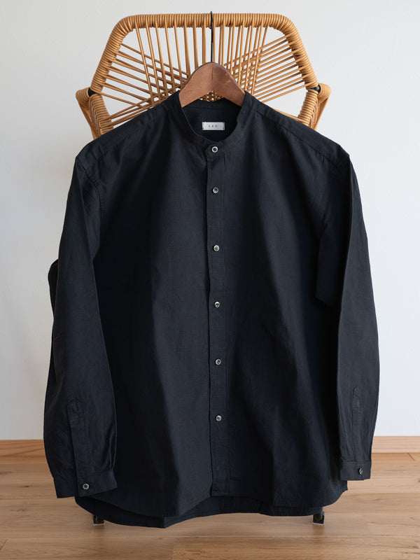 UNISEX / BLACK WIDE SHIRT