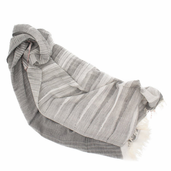 STANDARD / HANDMADE YARN COTTON SHAWL