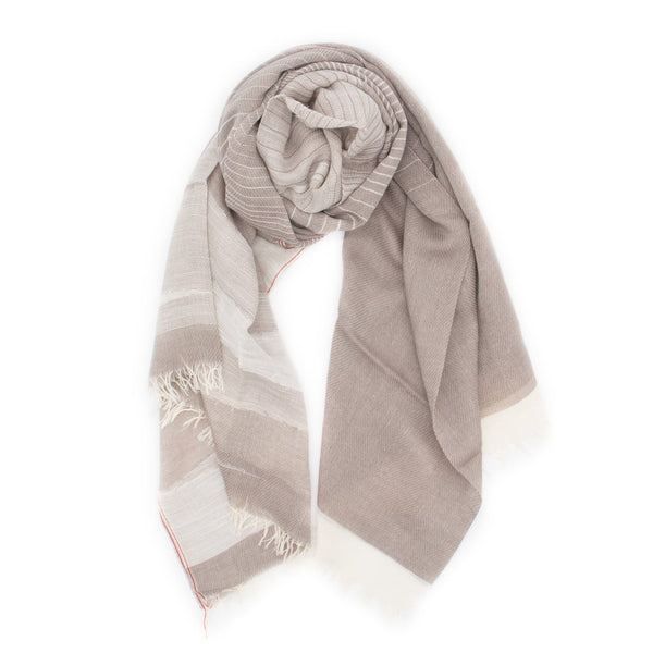 STANDARD / HANDMADE YARN COTTON SHAWL