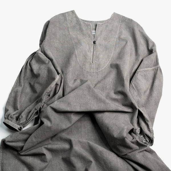 WOMEN’S GATHERED DRESS - SOOT DYED