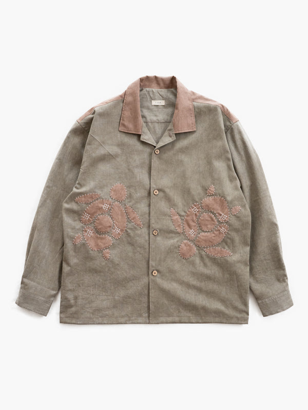 Hand-stitched Sashiko Shirt with Sea Turtle Motif No.025